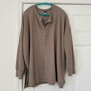 Old Navy Long Sleeve Oversized Boyfriend Henley